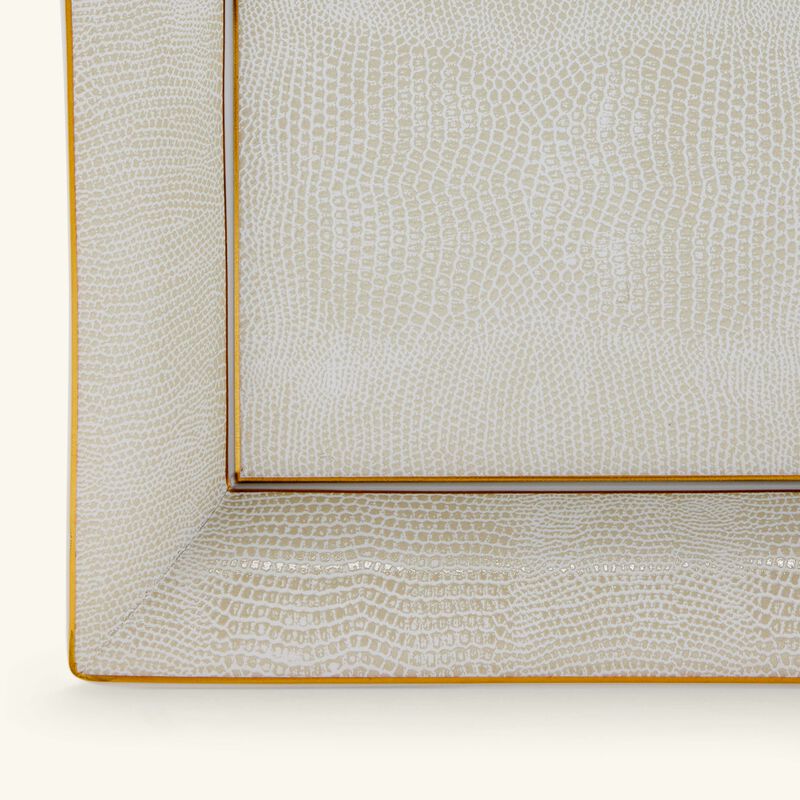 منفضة سوفاج أور مستطيلة صغيرة بيضاء برناردو منفضة سوفاج أور مستطيلة صغيرة بيضاء