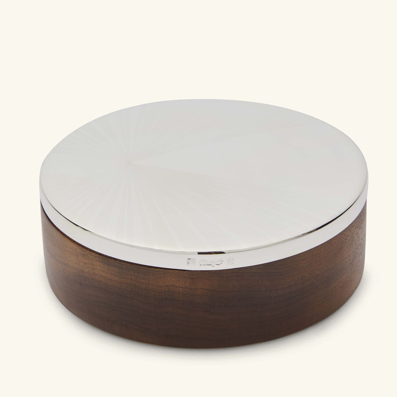 كريستوفل صندوق أفير سبيسيال دائري مطلي بالفضة لياسمين الملا