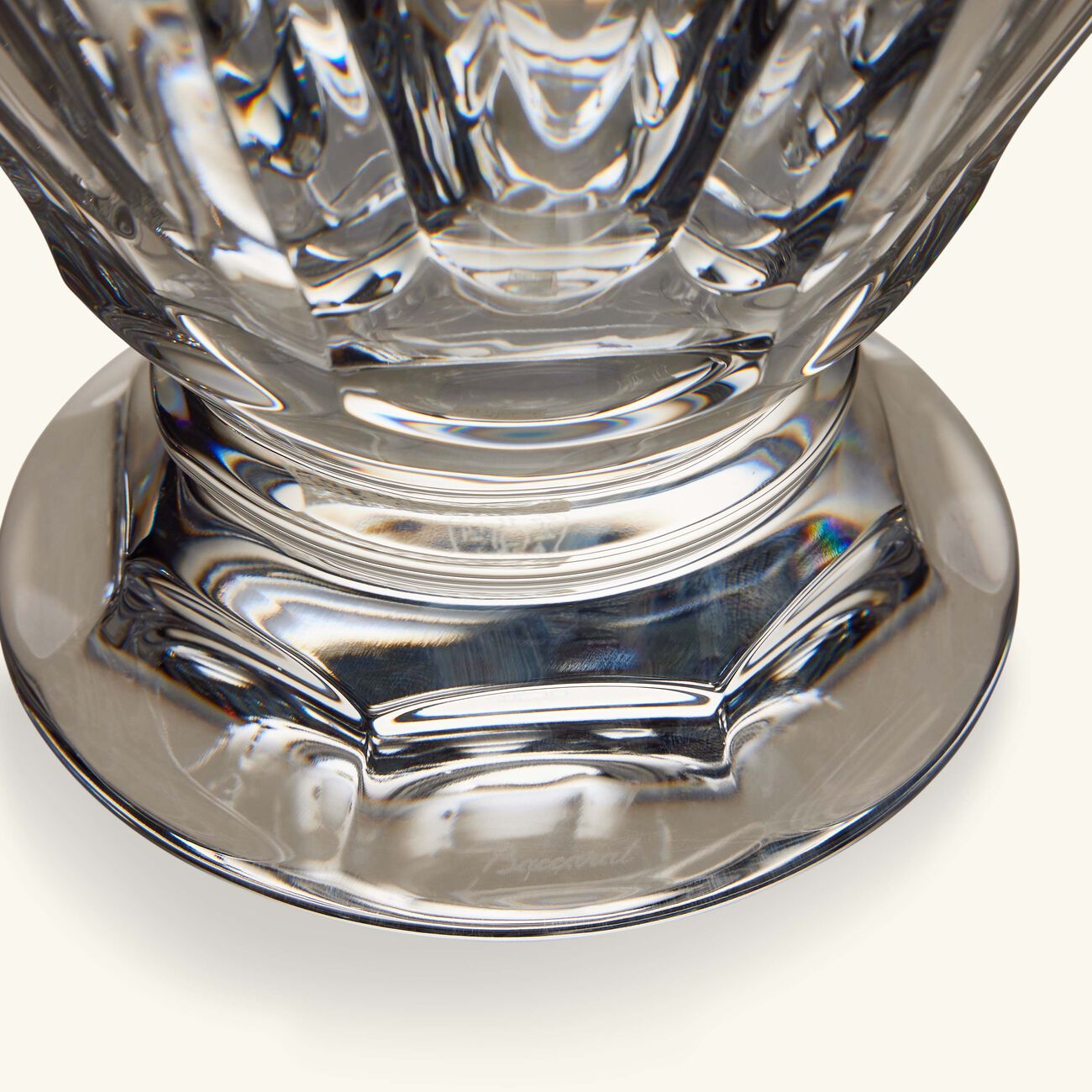 baccarat harcourt vase medium clear