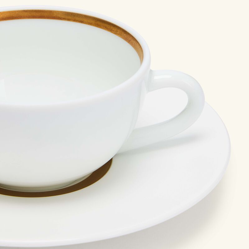 فنجان القهوة كرونوس أور مع صحنه أبيض large