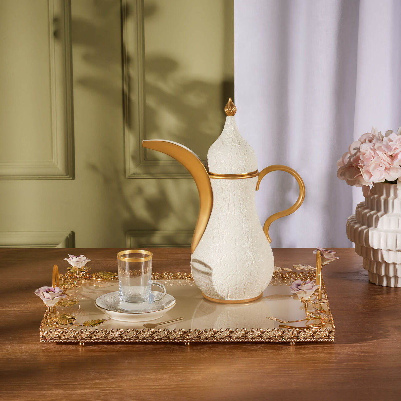 فيلاري صينية الشاي هيبيسكوس مستطيلة بلون ذهبي