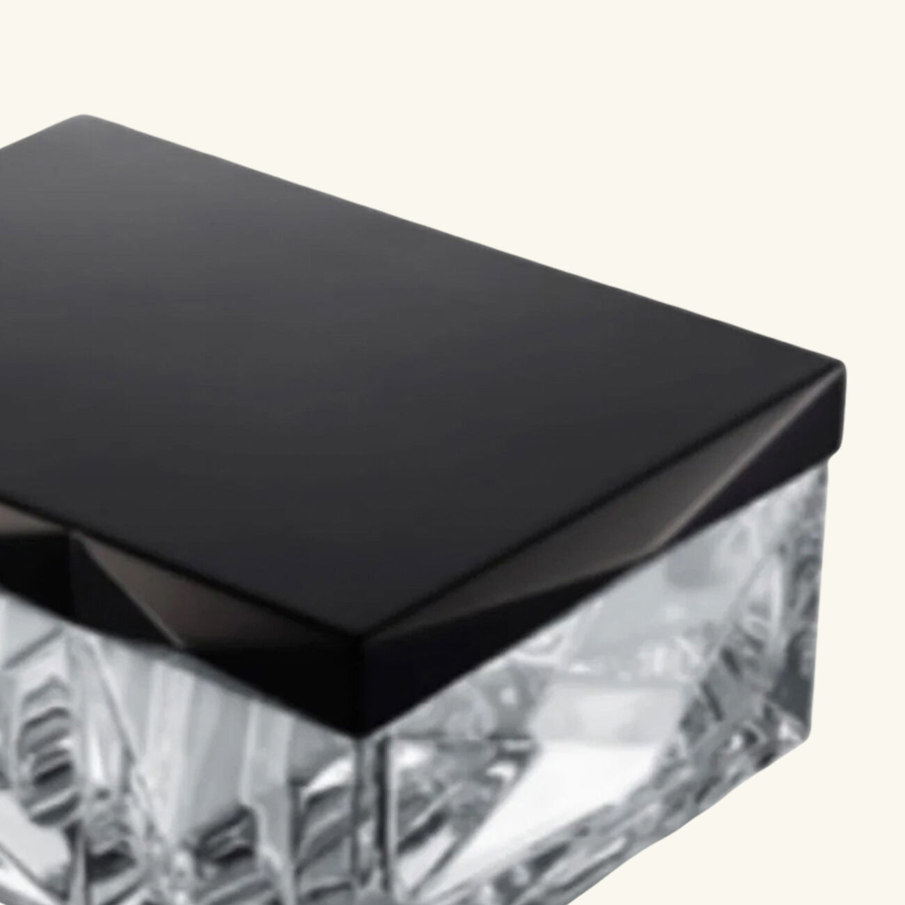 باكارا علبة لوكسور للديكور