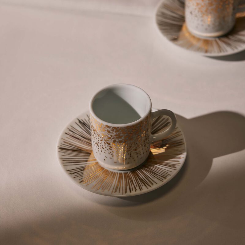 طقم تمرة دايتس توب المؤلف من فنجانين مع صحنيهما باللون الذهبي صلصال طقم تمرة دايتس توب المؤلف من فنجانين مع صحنيهما باللون الذهبي