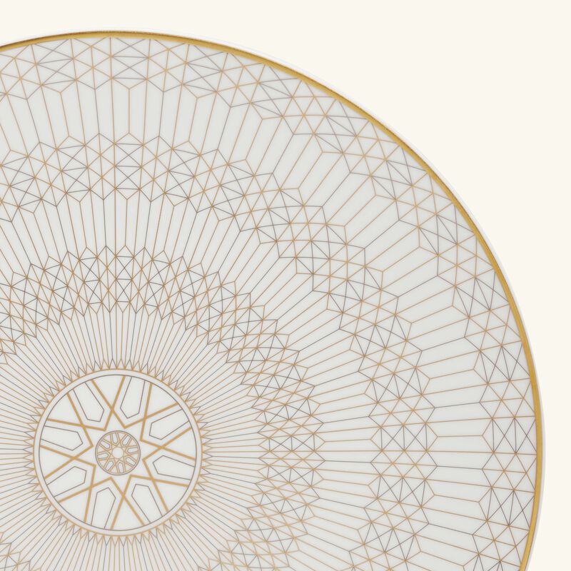 Arcadia Show Plate Round Gold 31cm baccarat arcadia show plate round gold 31cm