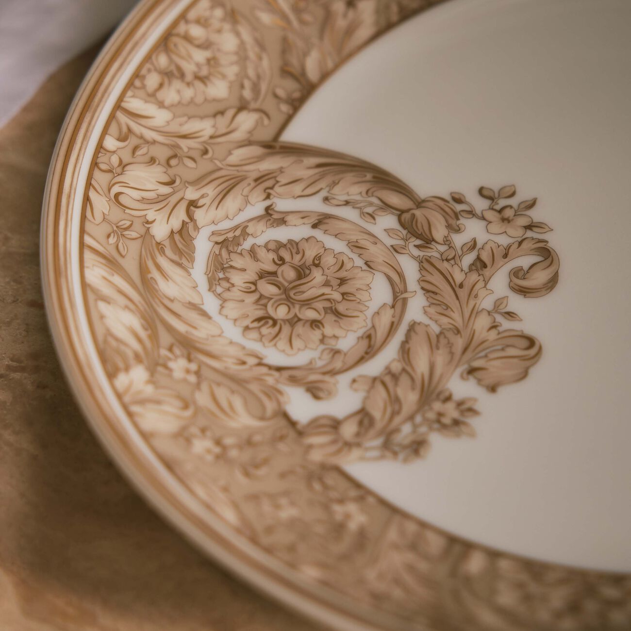 versace barocco beige salad plate round 21 cm