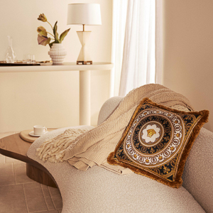 Throws & Blankets